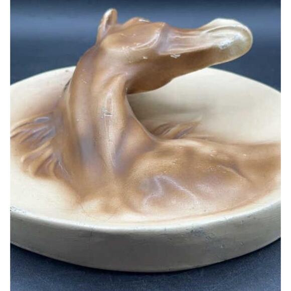 Vintage Ceramic Horse Wall Plaque w/Wire Hanger, Restored Ear, 9″ - Picture 6 of 8